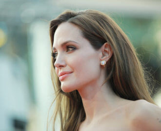 Celebrity, Angelina Jolie used hypnosis in childbirth. 